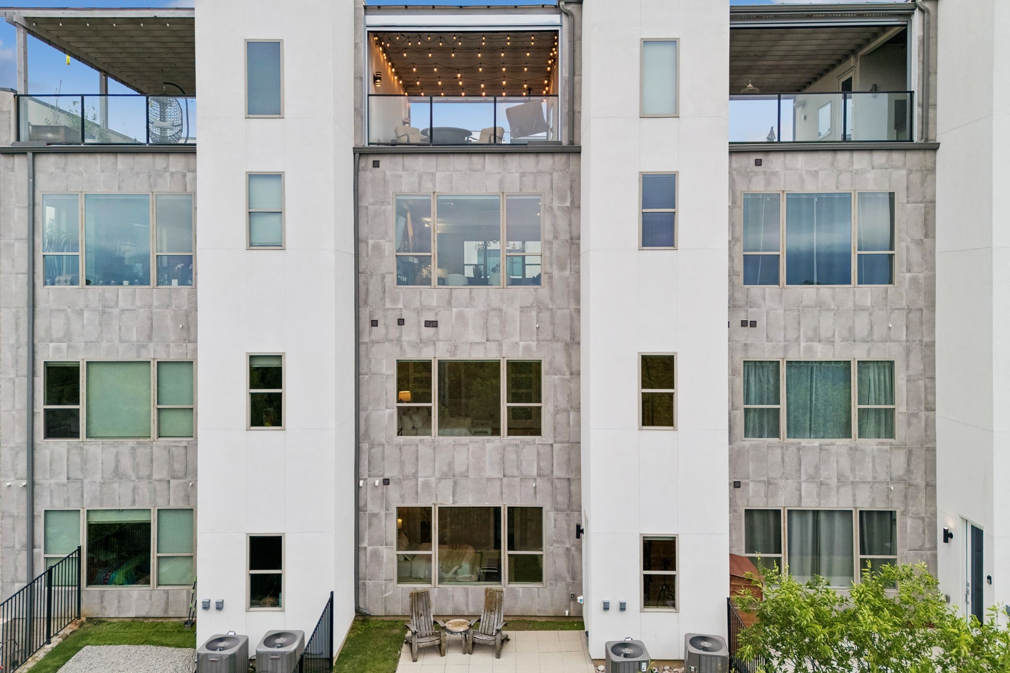 4965 Blaynes View