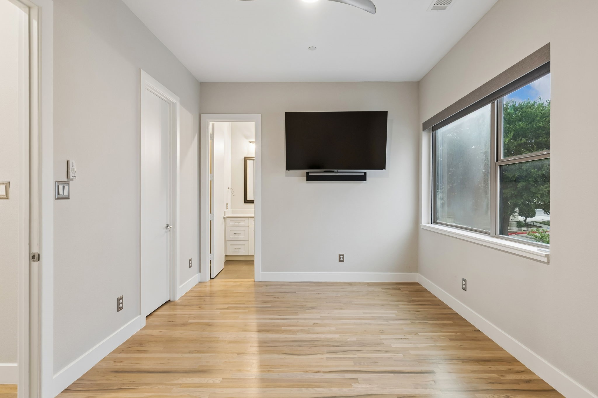 4965 Blaynes View