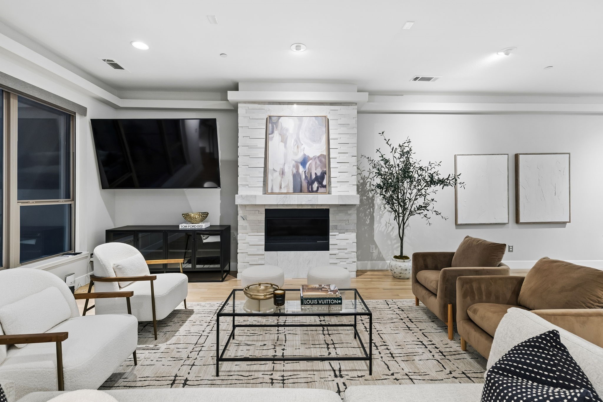 4965 Blaynes View