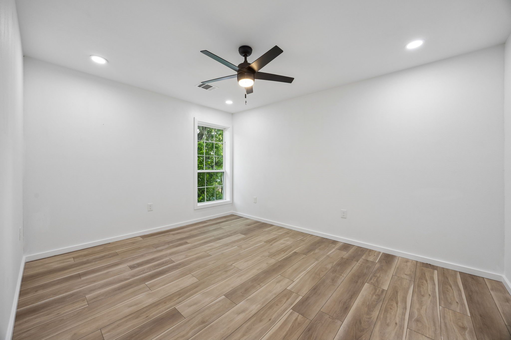 1011 S Waverly Drive