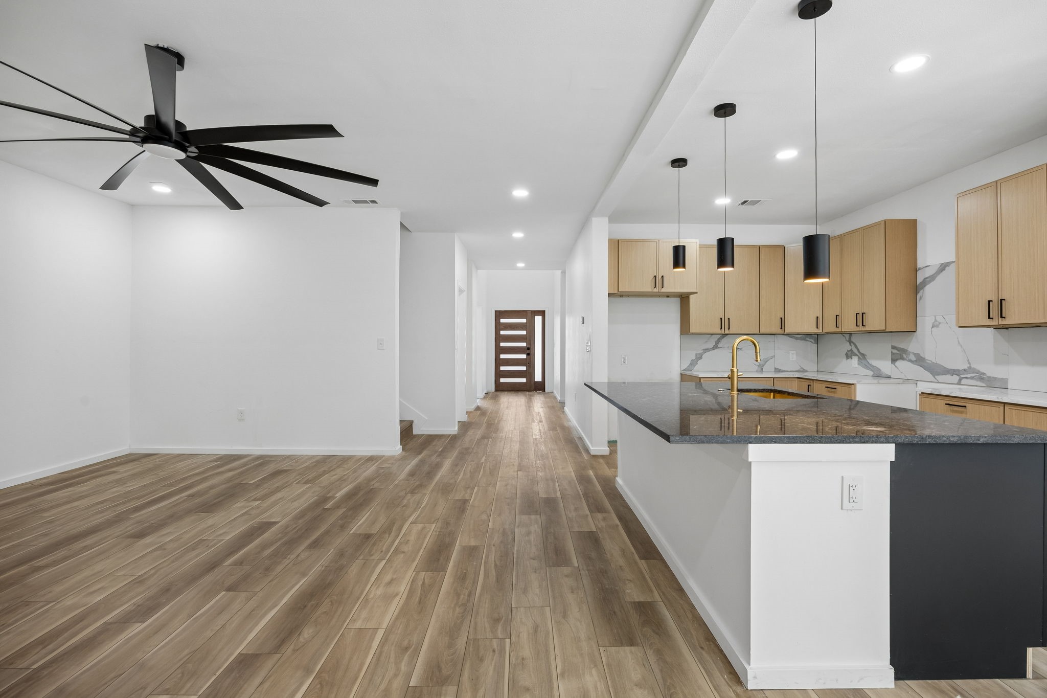 1011 S Waverly Drive