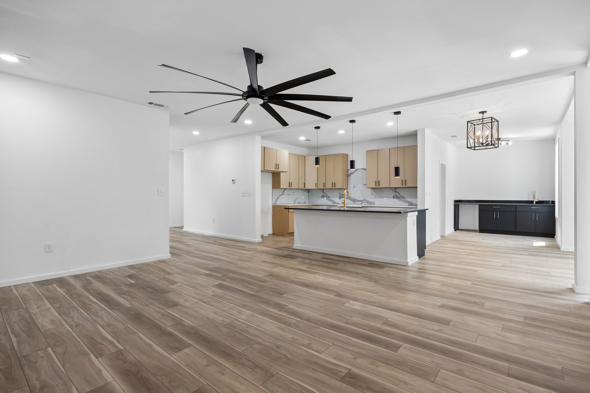 1011 S Waverly Drive