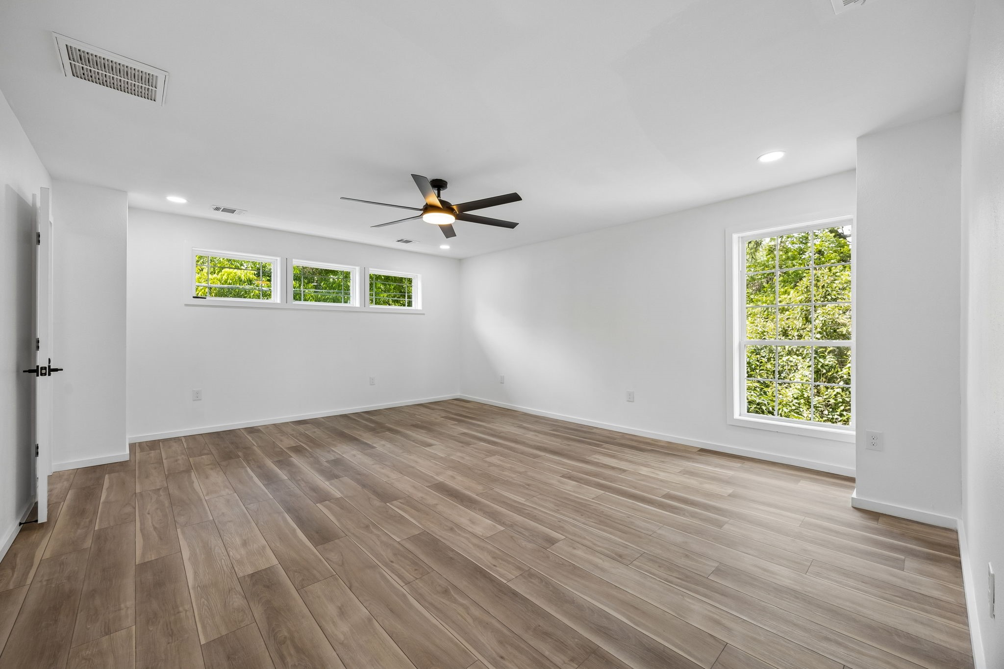 1011 S Waverly Drive