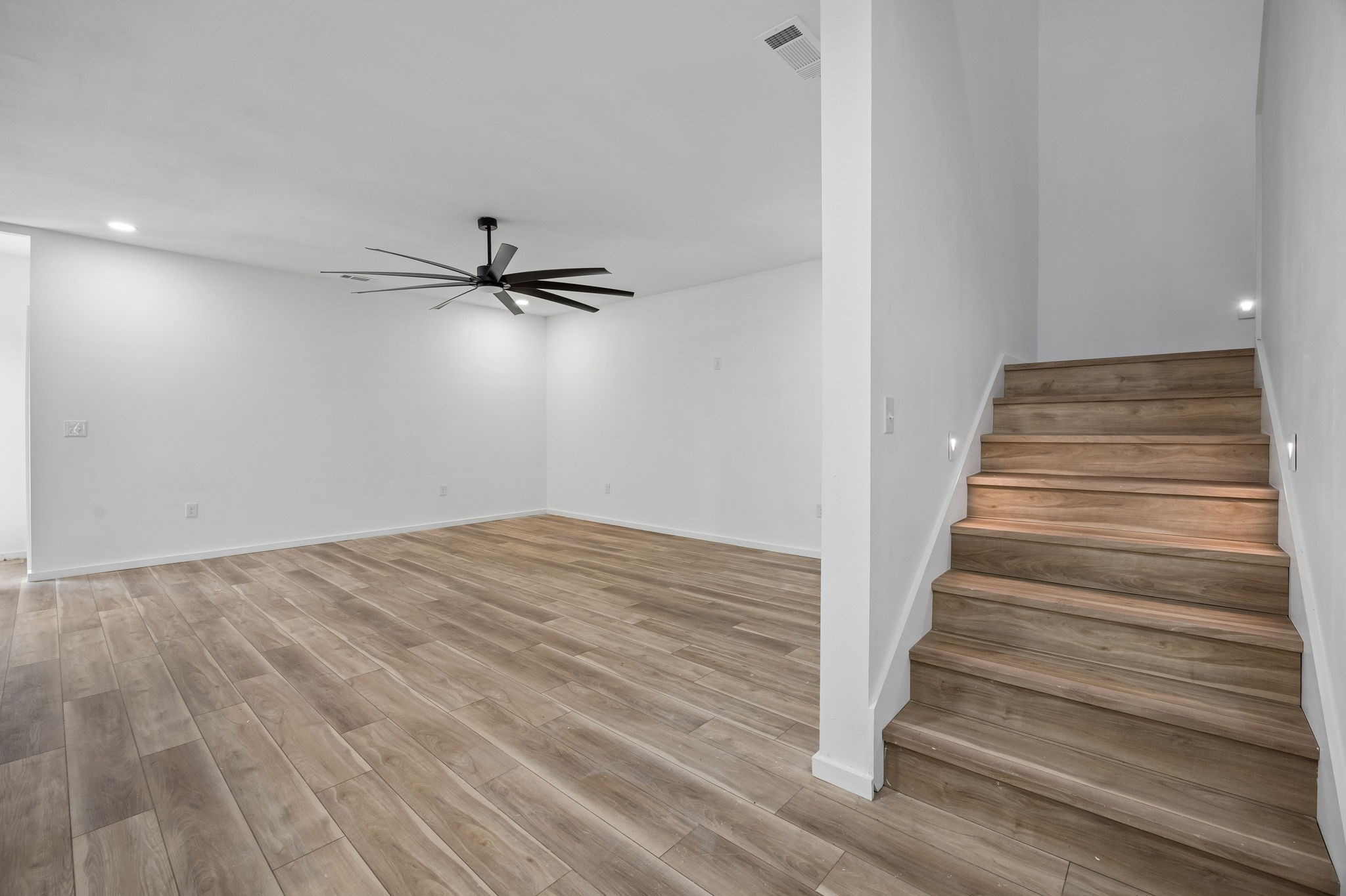 1011 S Waverly Drive