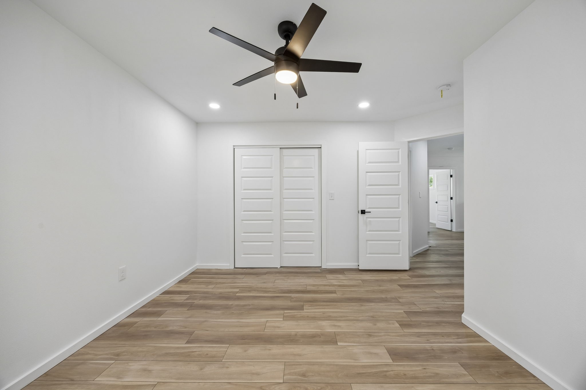 1011 S Waverly Drive