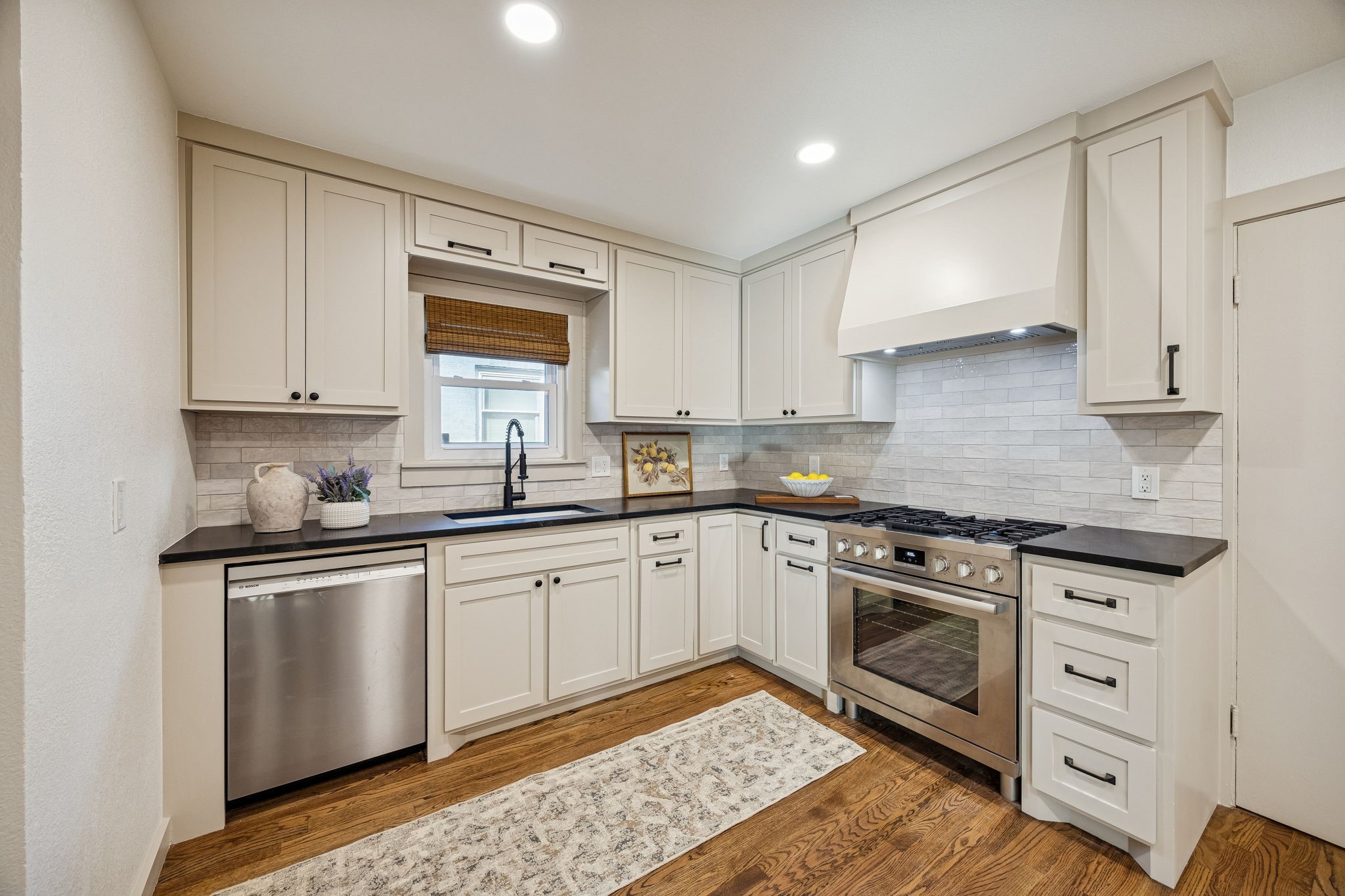 1130 Pioneer Drive