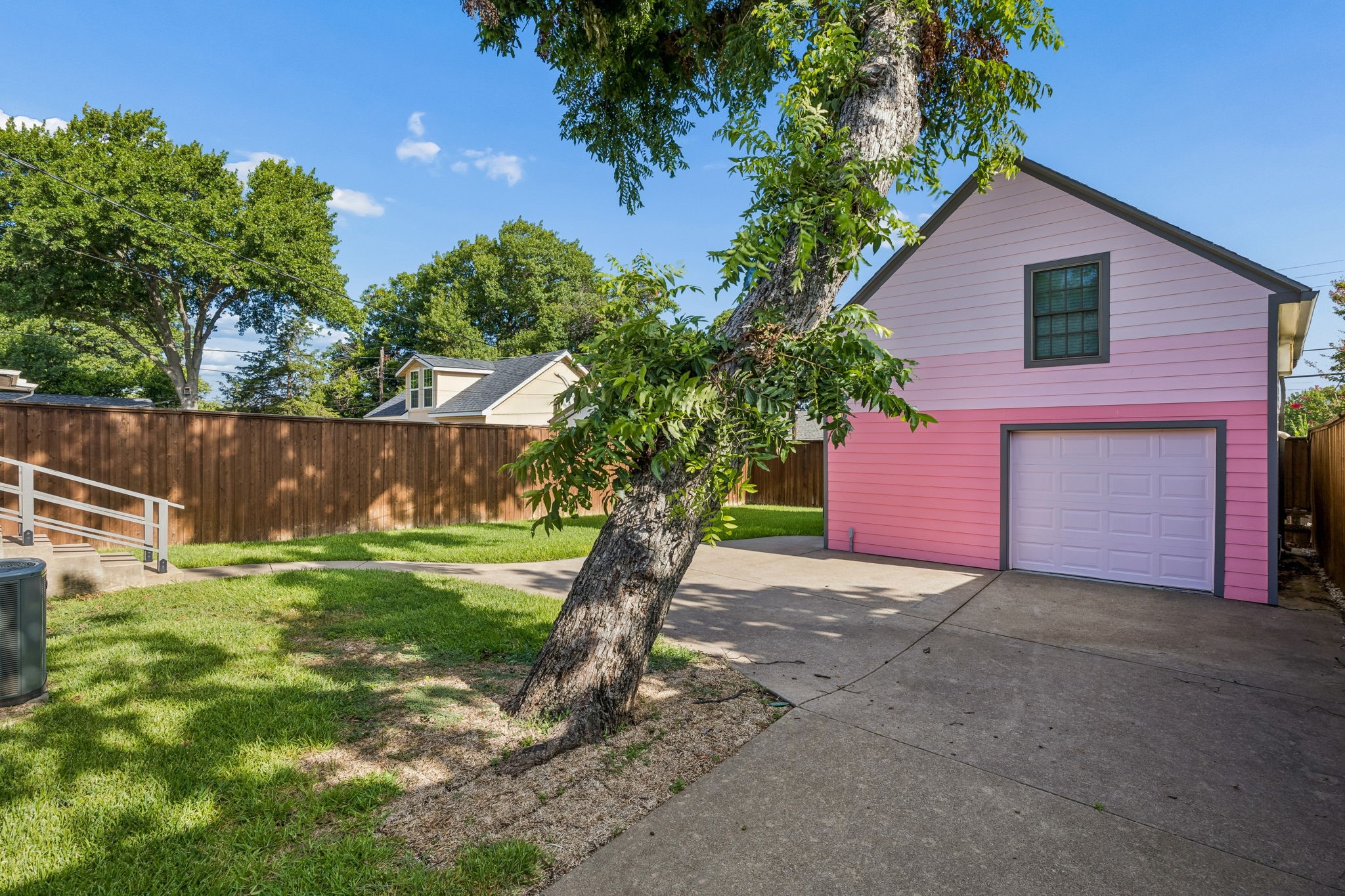 2619 Alco Avenue