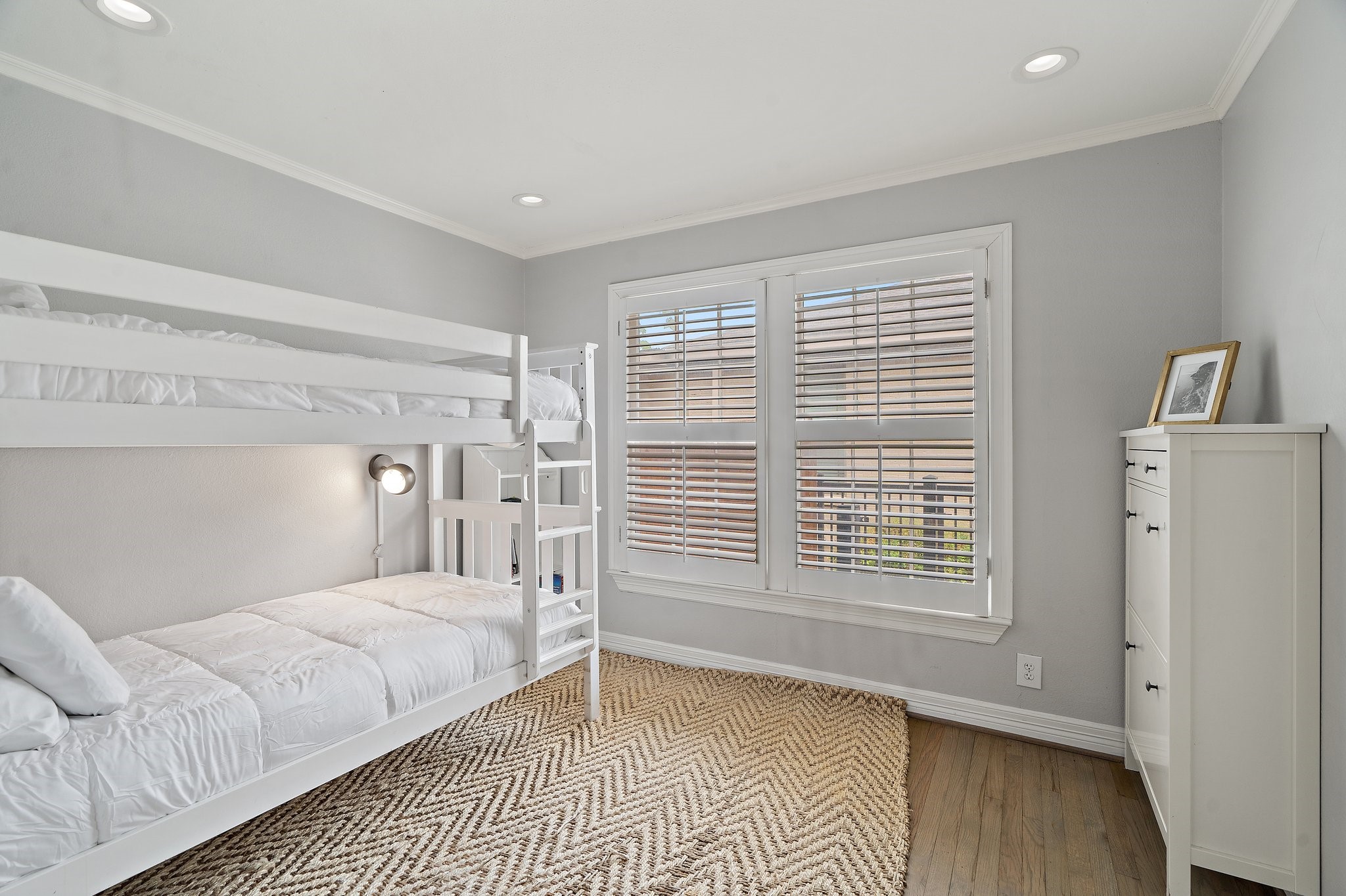 2619 Alco Avenue