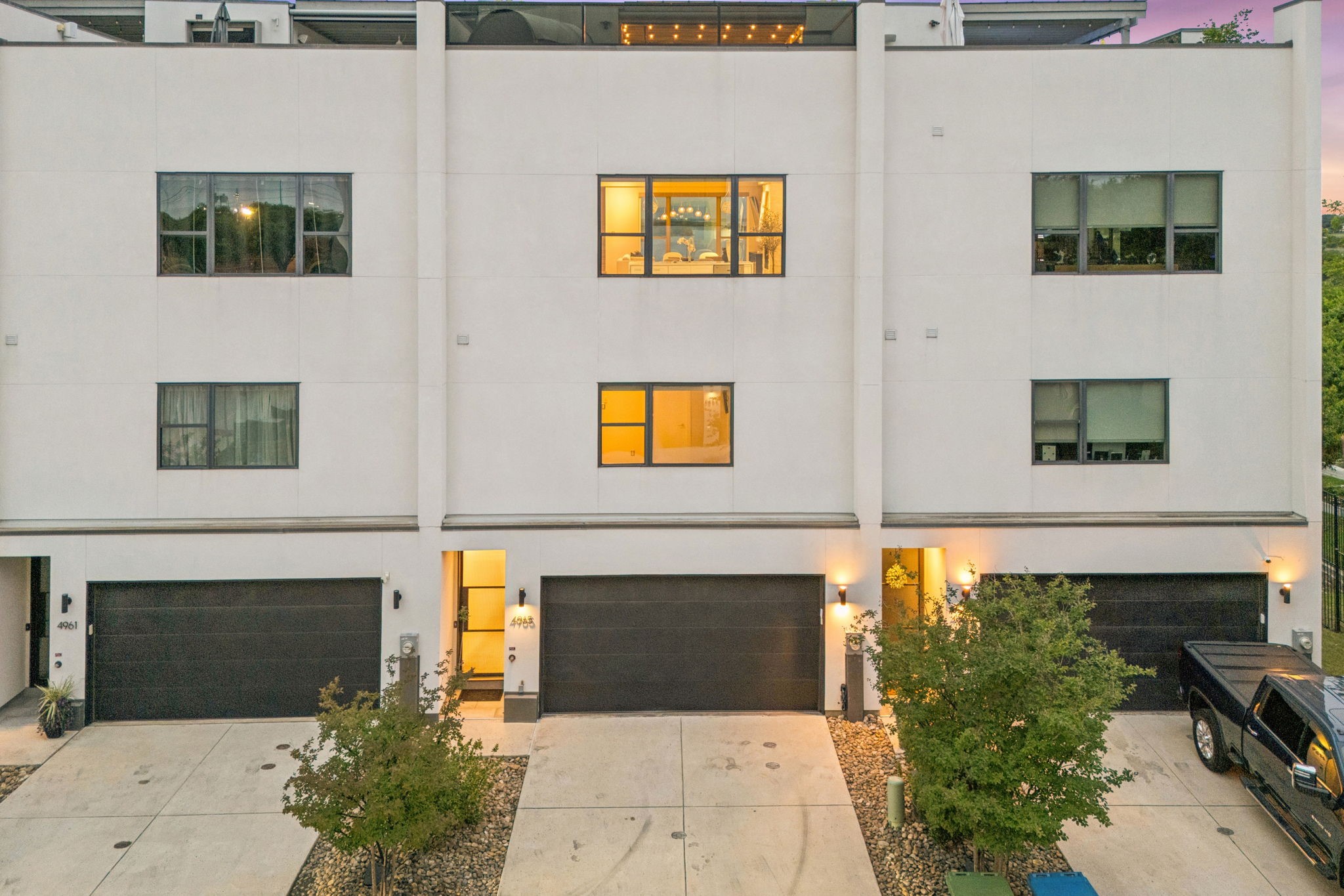 4965 Blaynes View