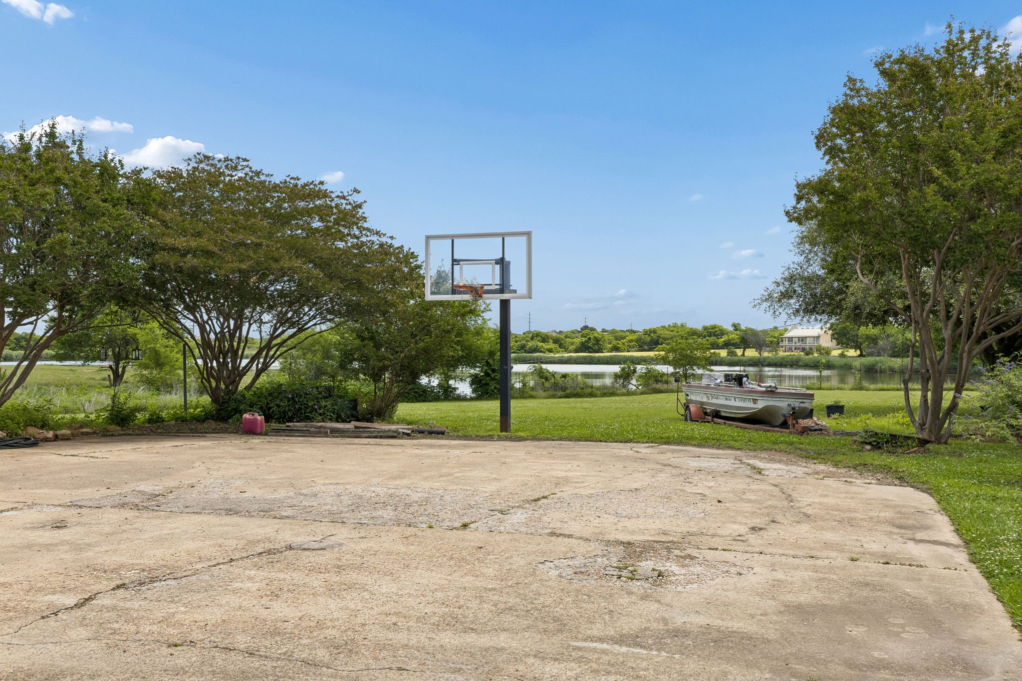 17 Hillside Drive