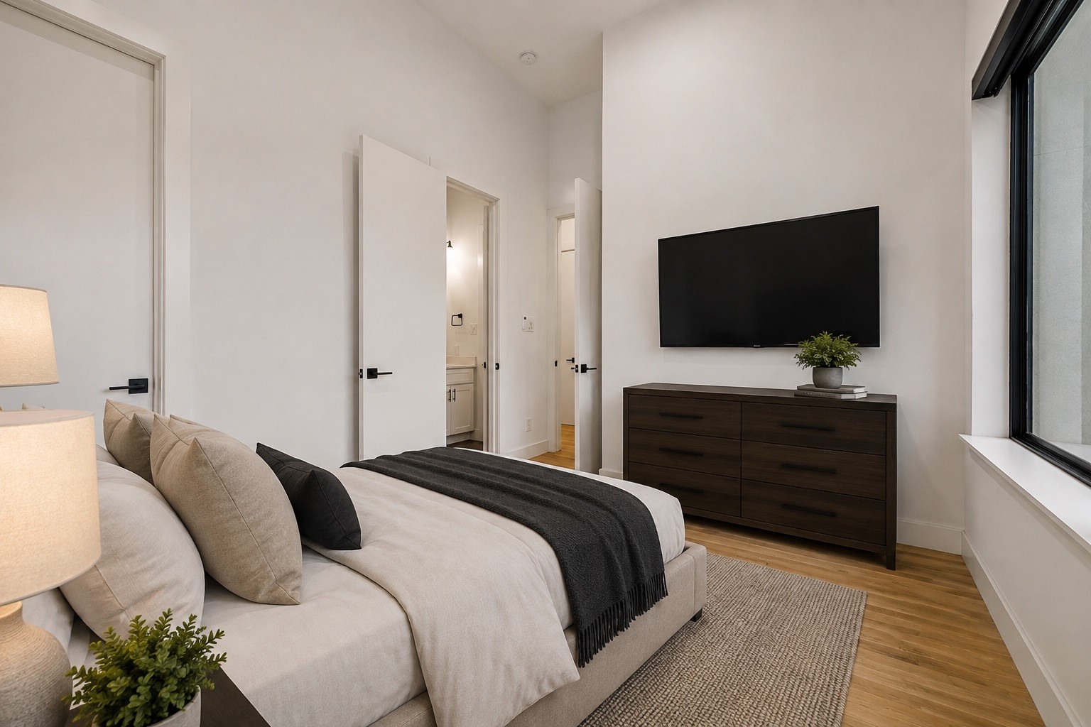 4948 Blaynes View