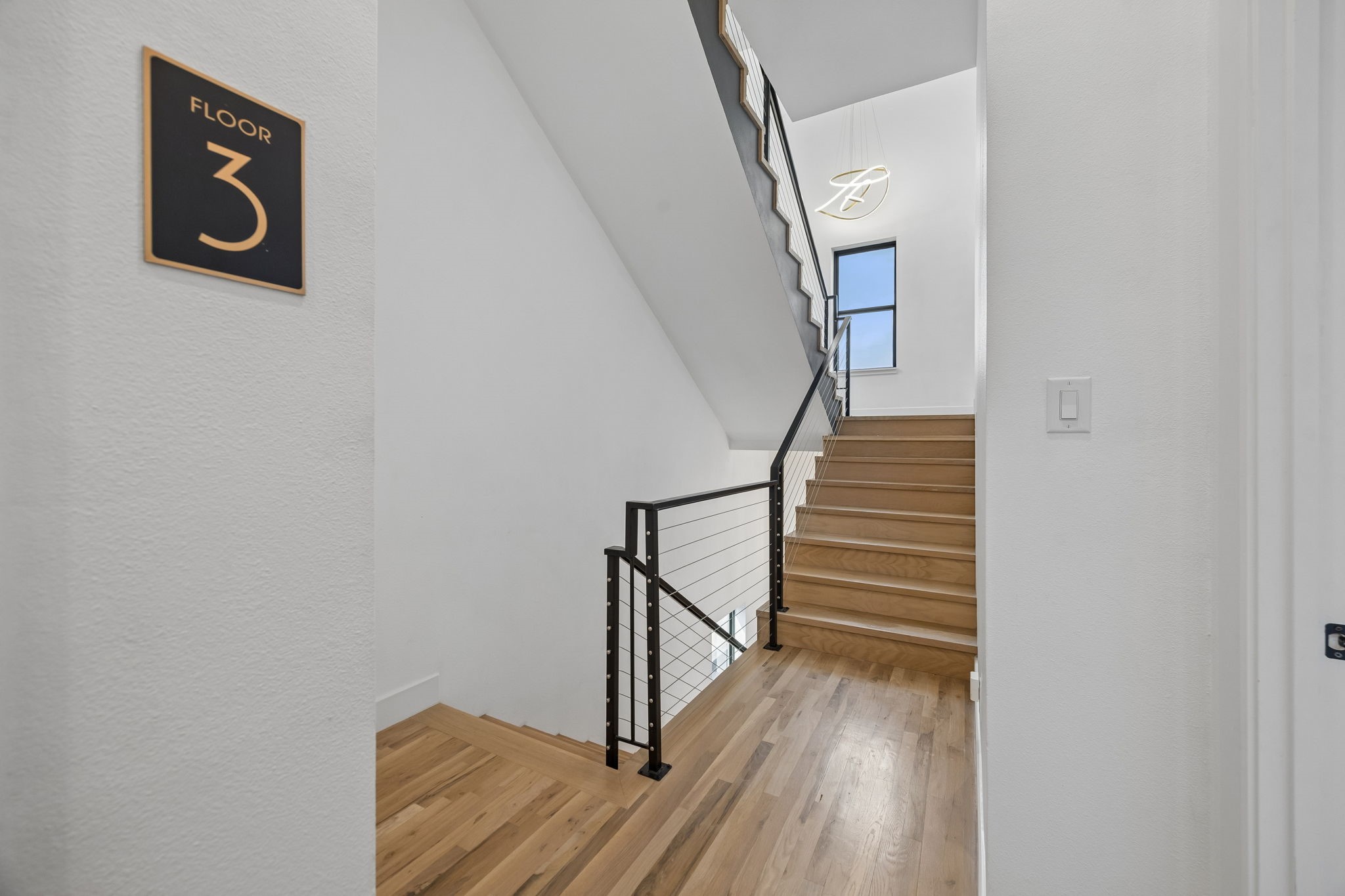 4948 Blaynes View