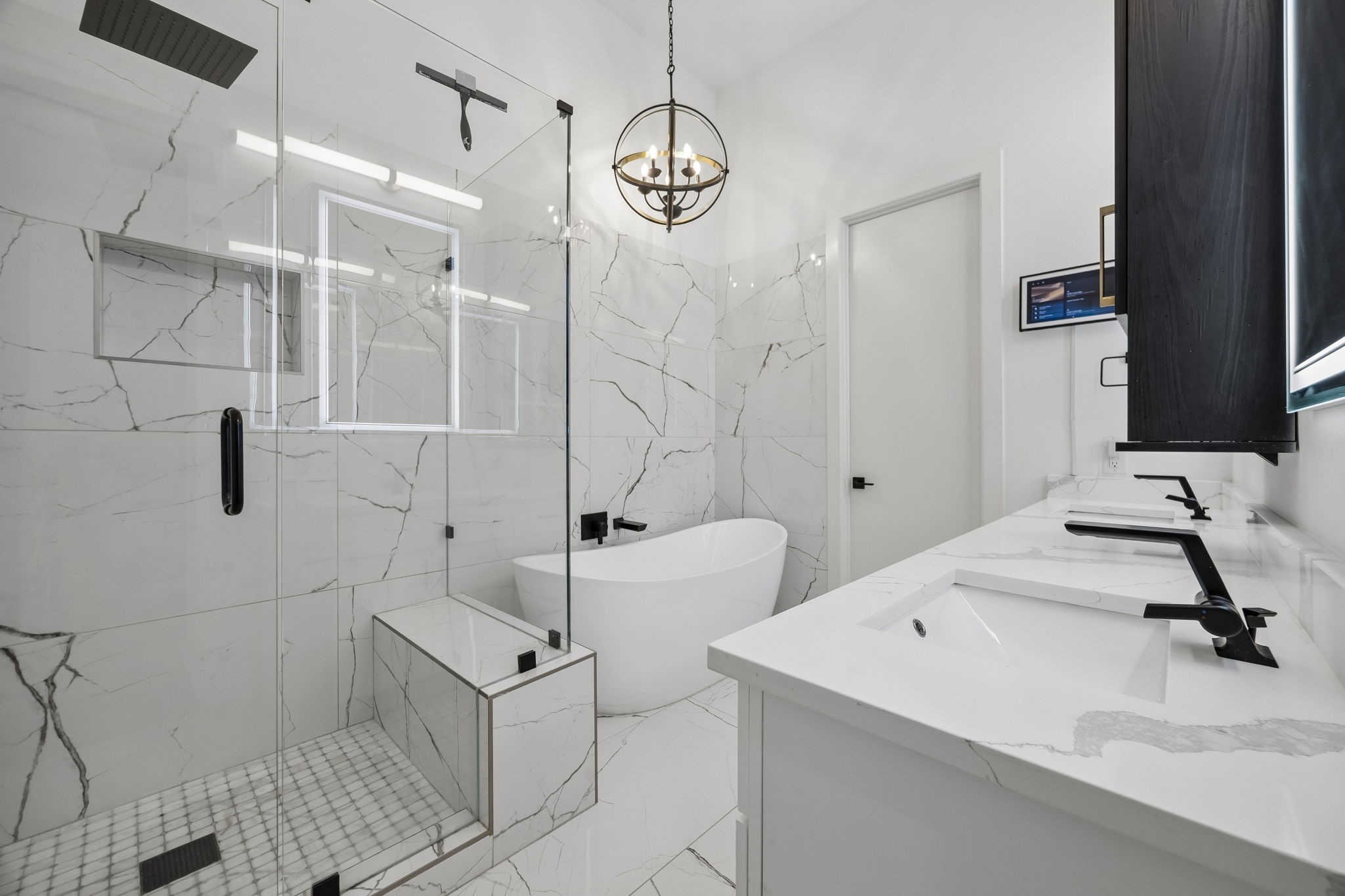 4948 Blaynes View
