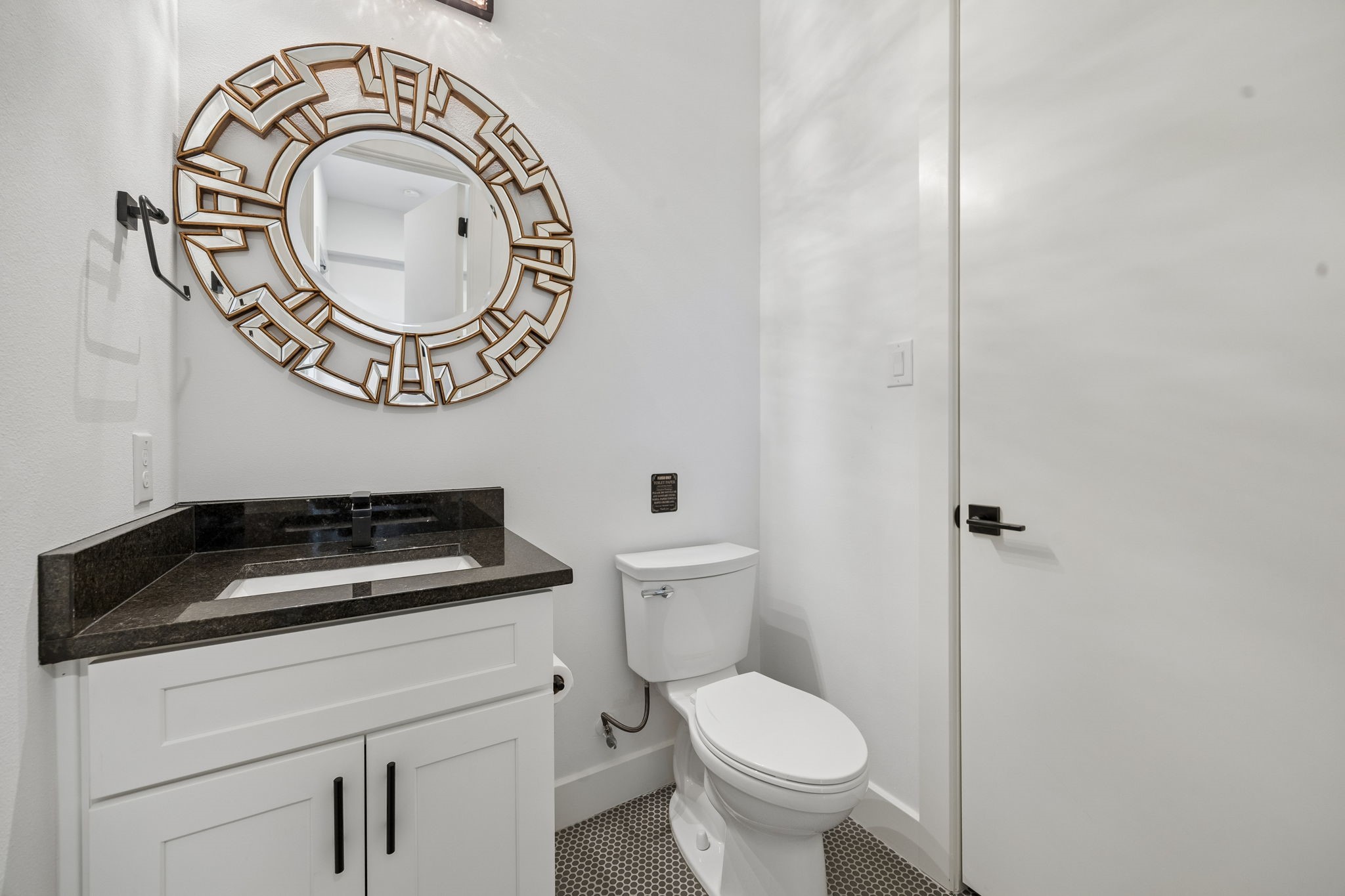 4948 Blaynes View