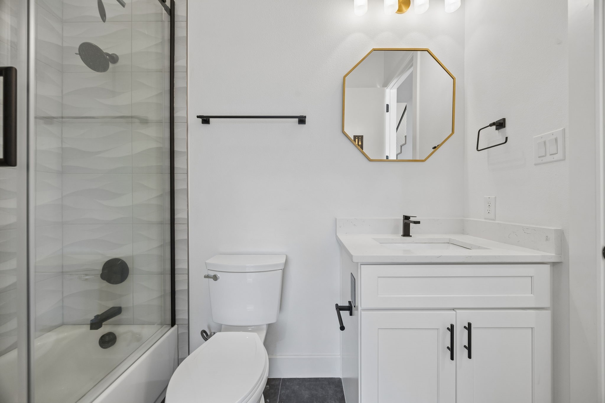 4948 Blaynes View