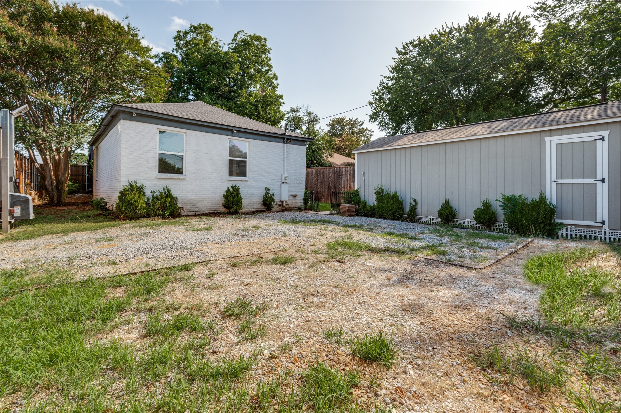 2450 Emmett Street