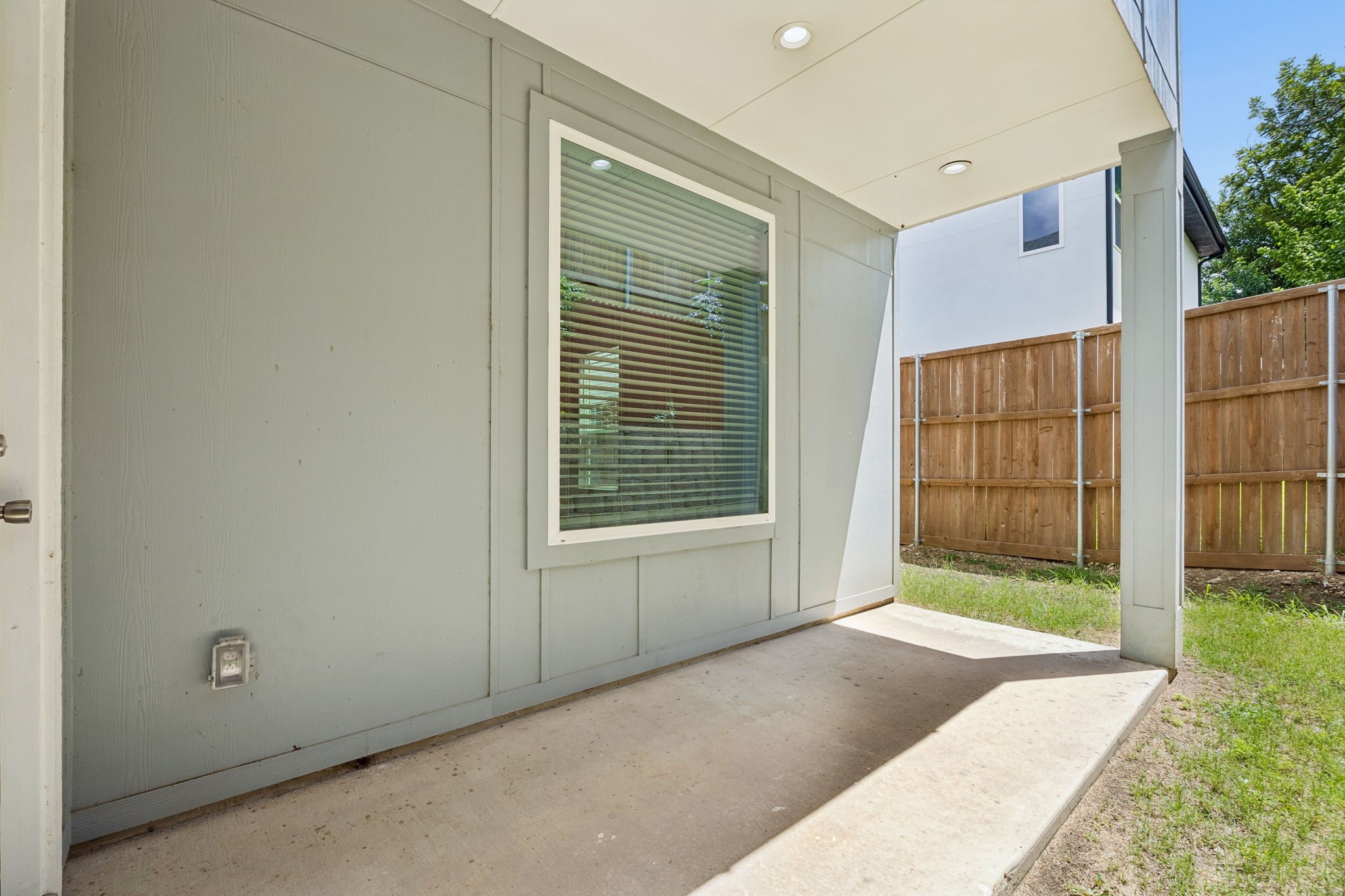 1312 Valley Street