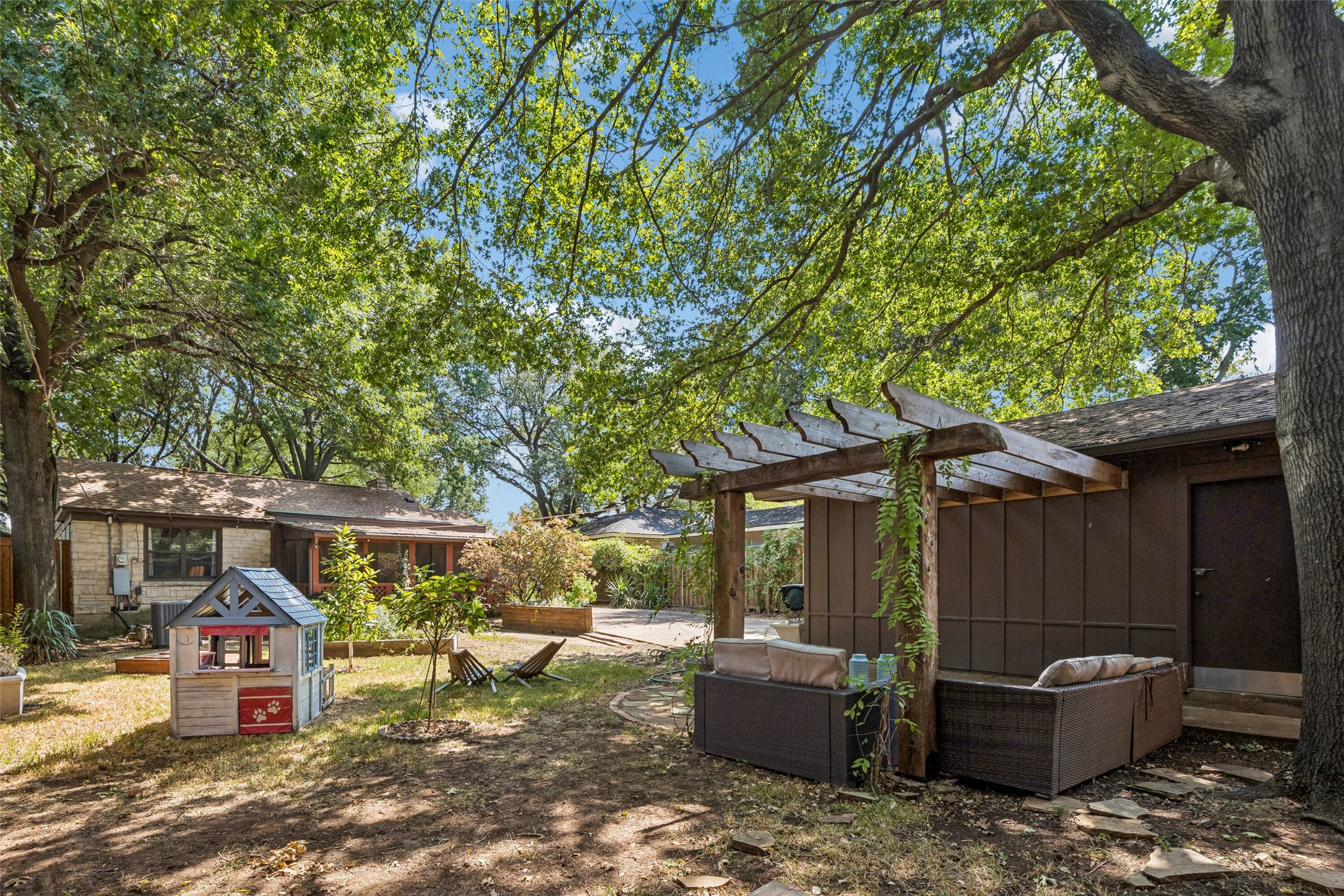 2127 Leander Drive