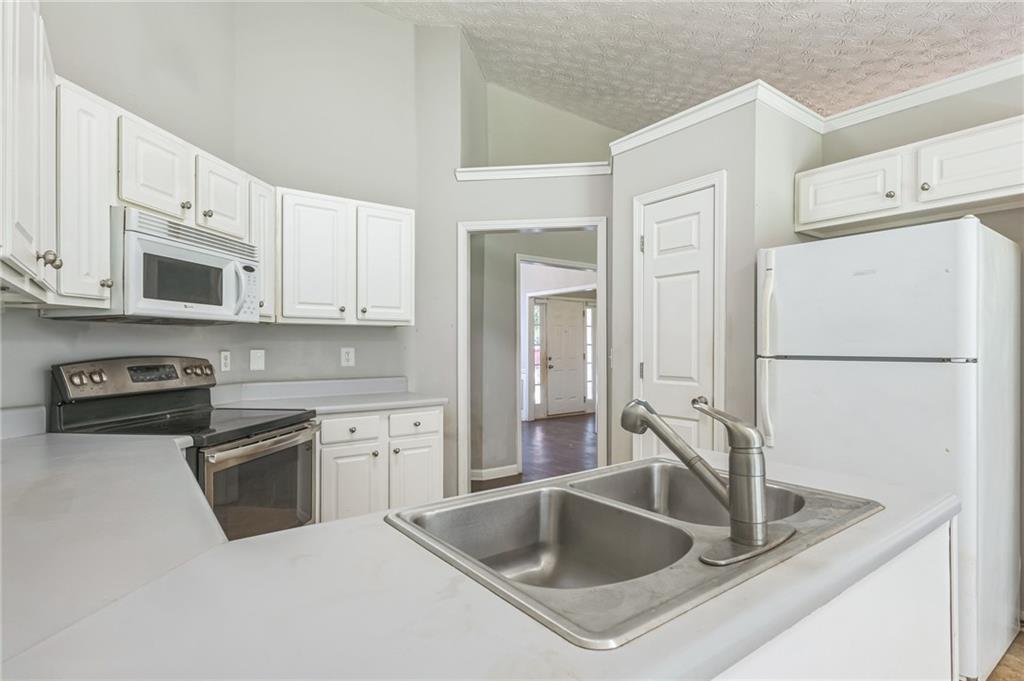 2210 Pemberton Point