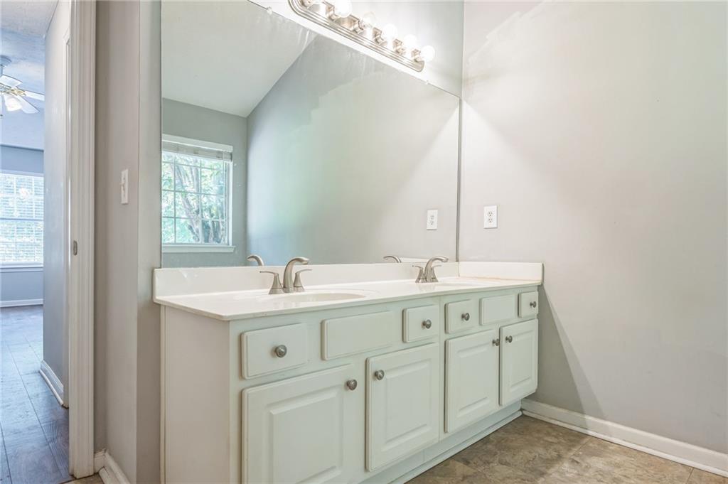 2210 Pemberton Point