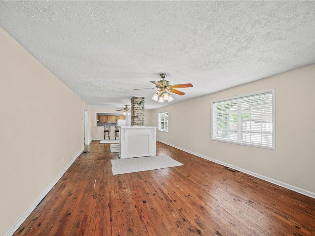 1920 Main Street NW