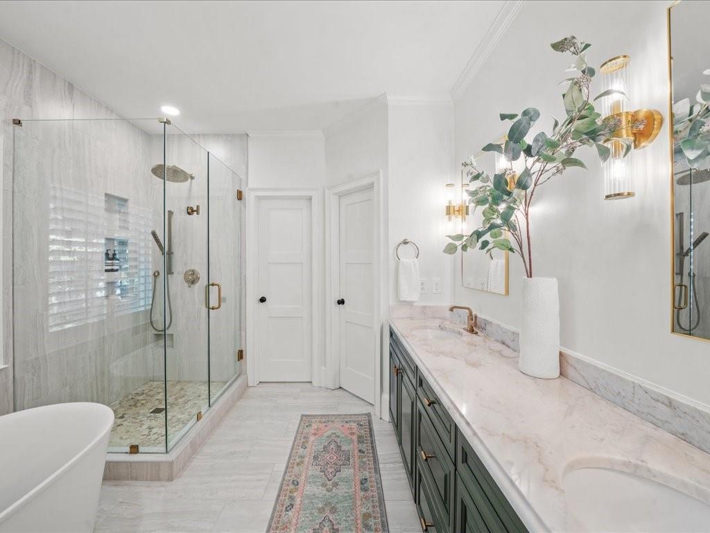 4922 Riveredge Drive