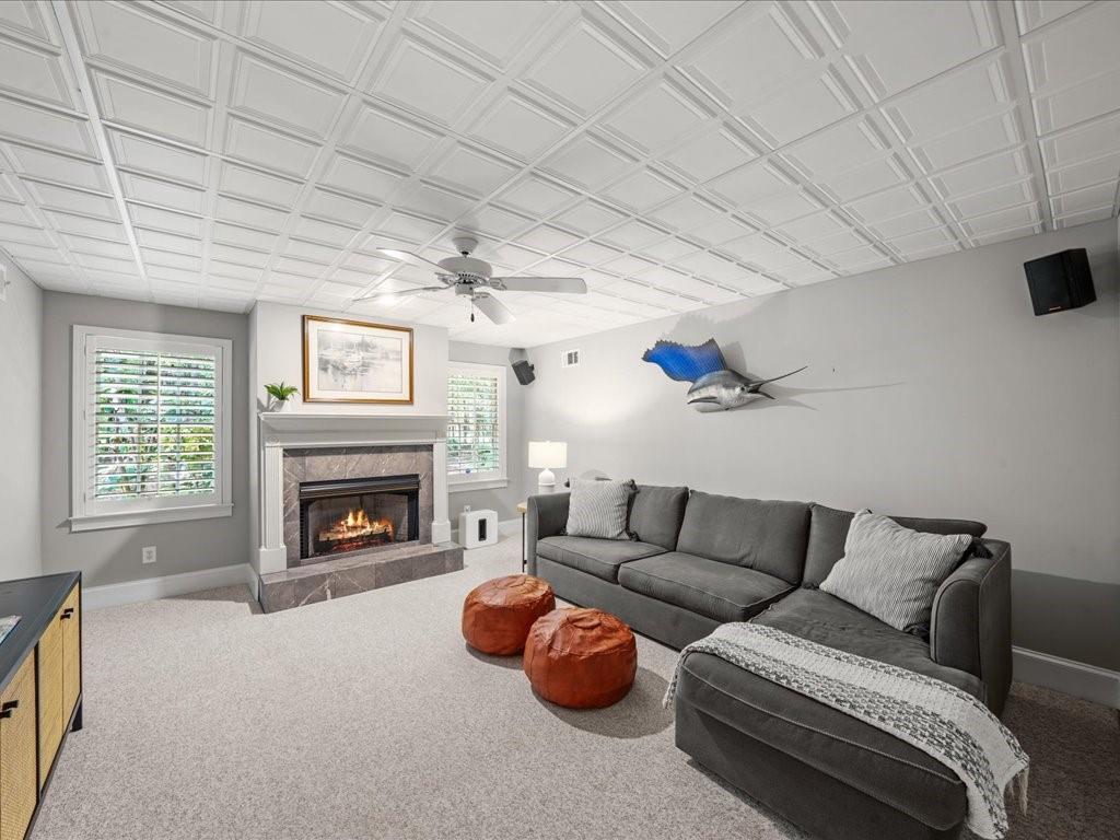 4922 Riveredge Drive