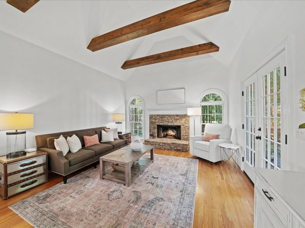 4922 Riveredge Drive