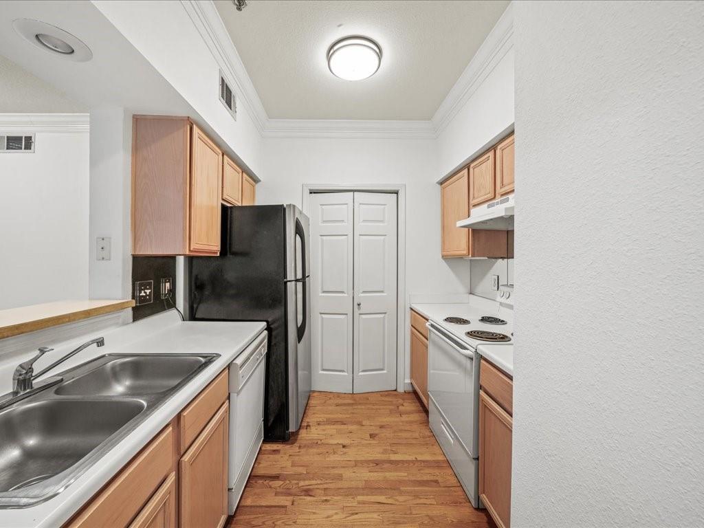 3777 Peachtree Road NE Unit 213