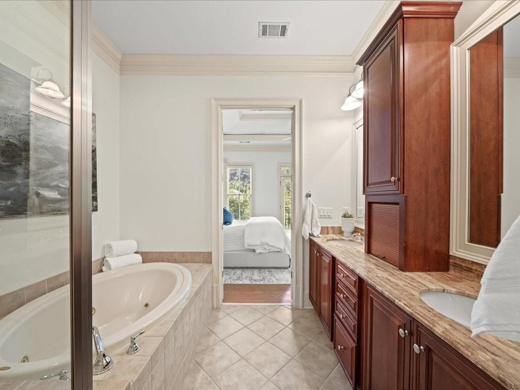 3043 Stone Gate Drive NE