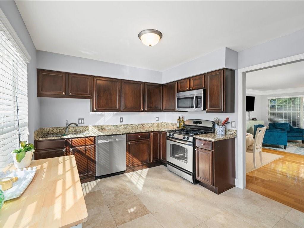 6980 Roswell Road Unit M1