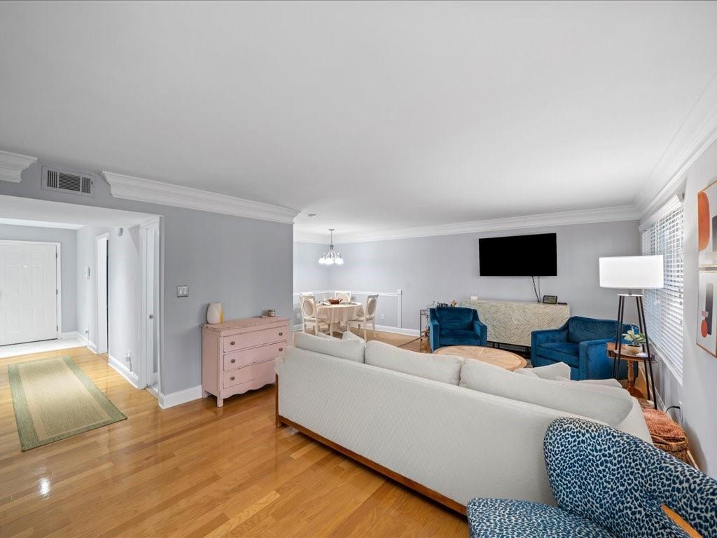 6980 Roswell Road Unit M1