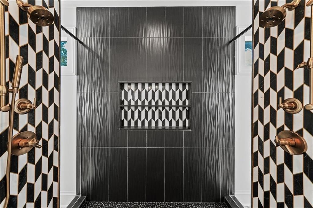 747 Myrtle Street NE