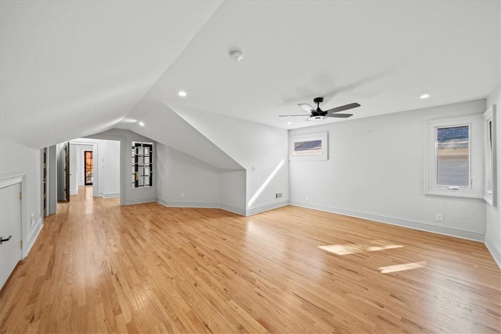 747 Myrtle Street NE