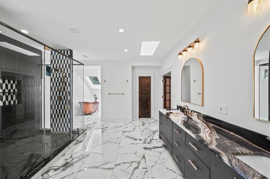 747 Myrtle Street NE