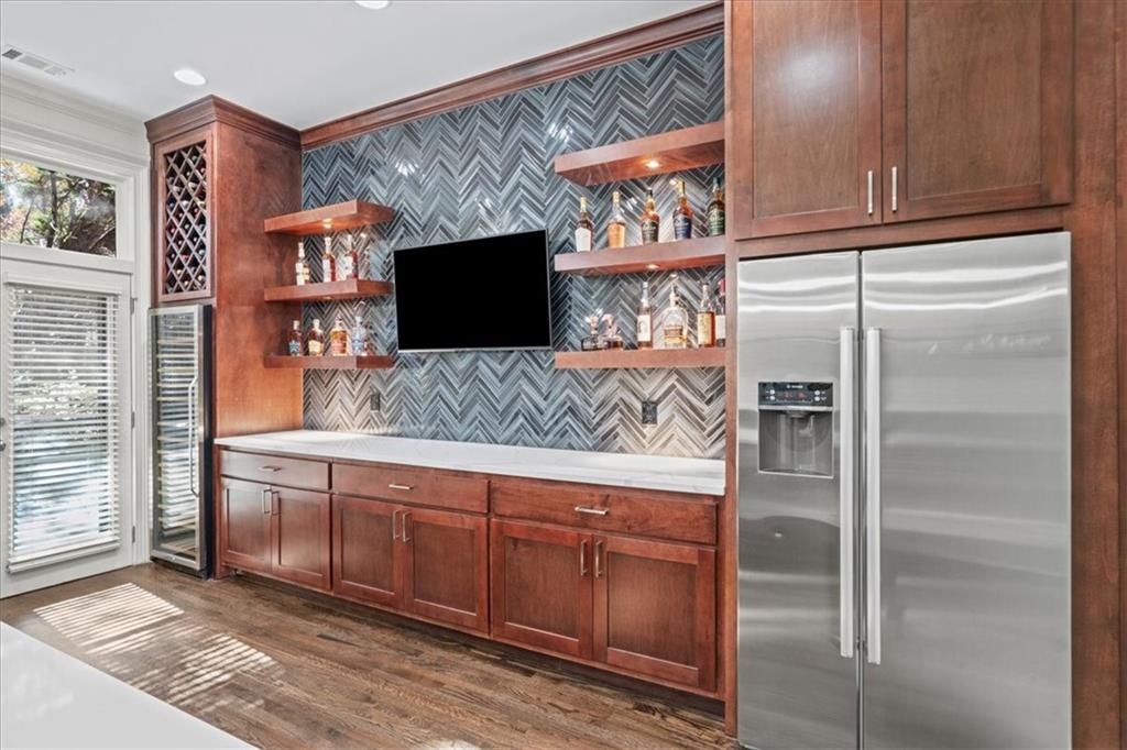 3283 Stratfield Drive NE