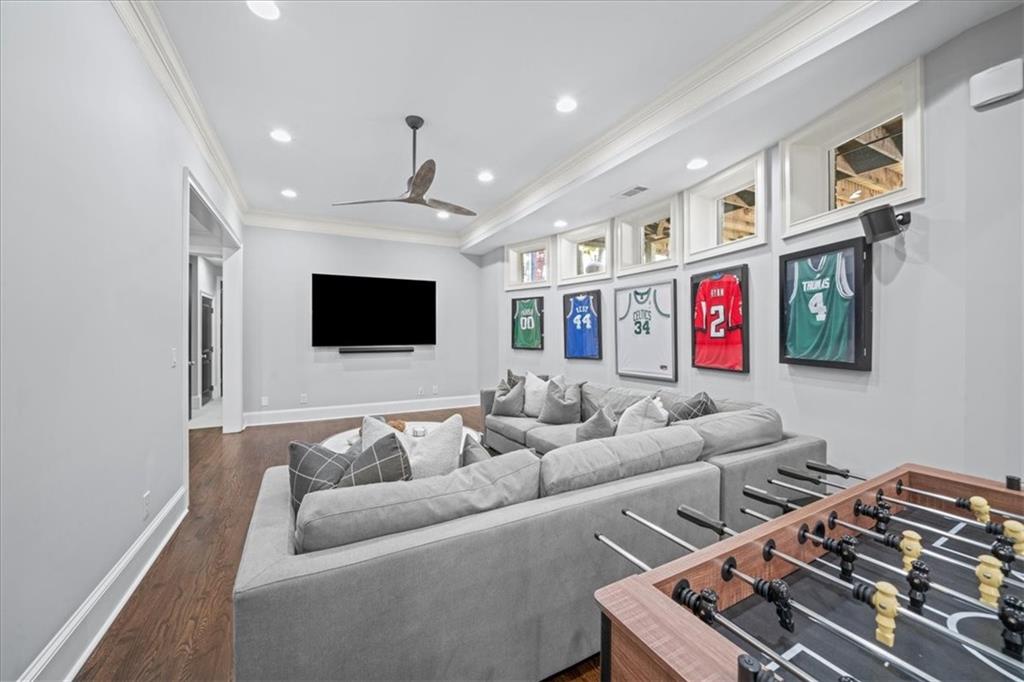 3283 Stratfield Drive NE