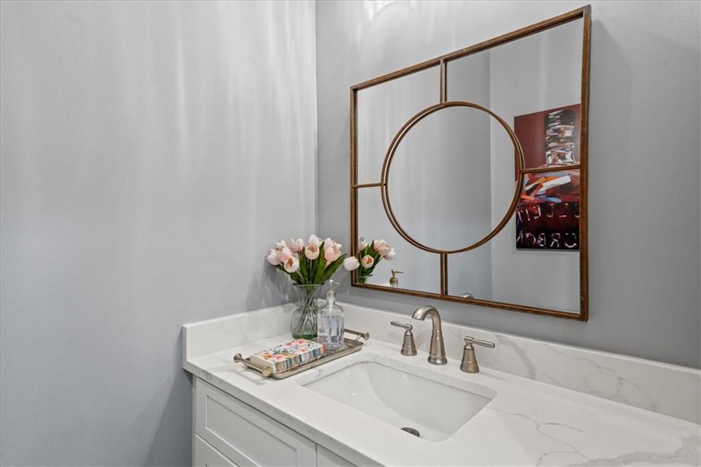 3283 Stratfield Drive NE