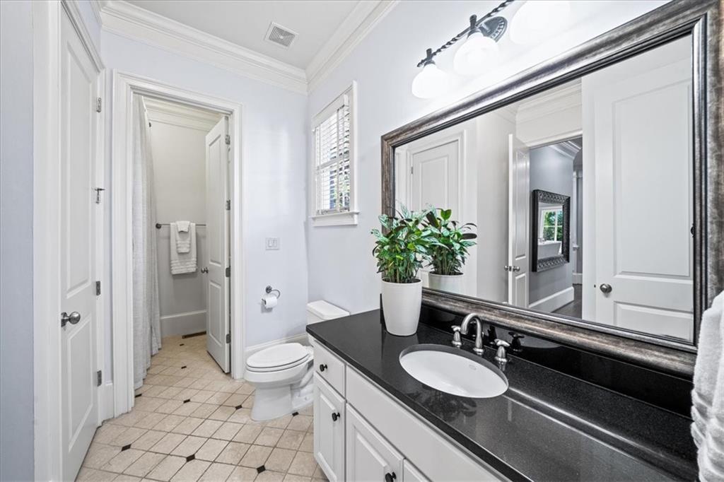 3283 Stratfield Drive NE