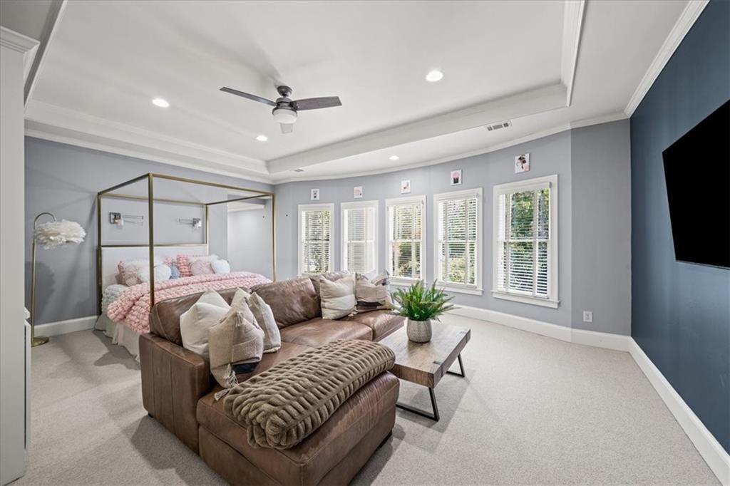 3283 Stratfield Drive NE