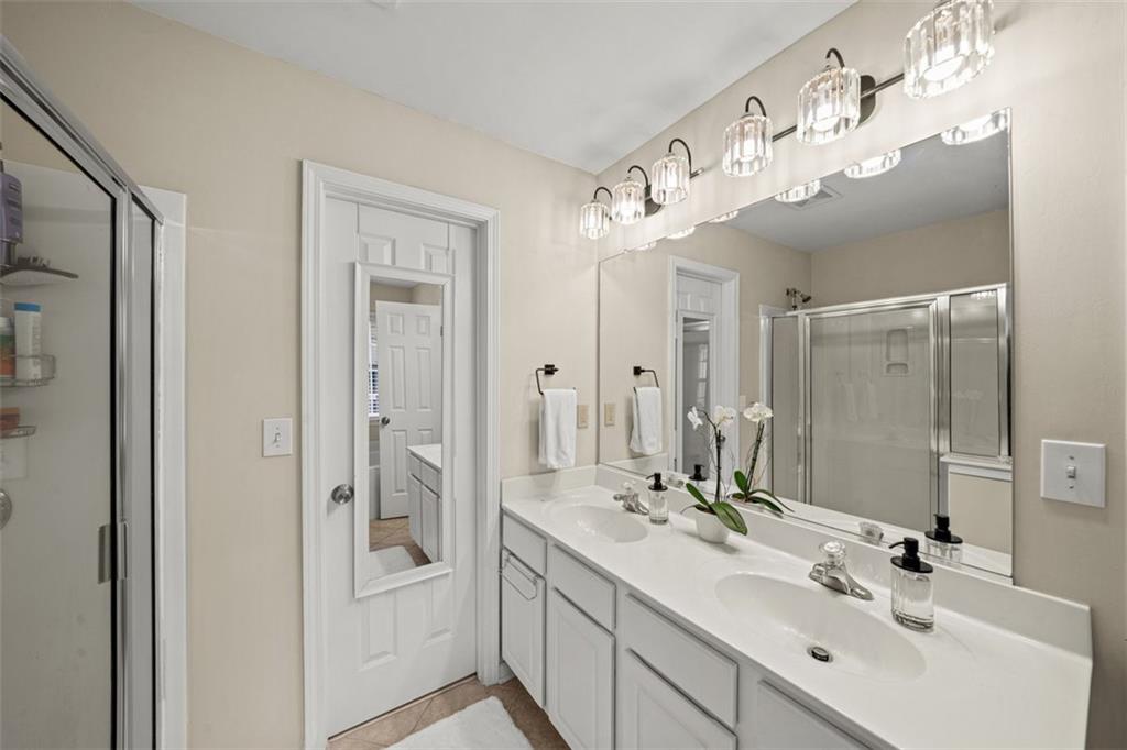 1706 Highlands View SE Unit 17