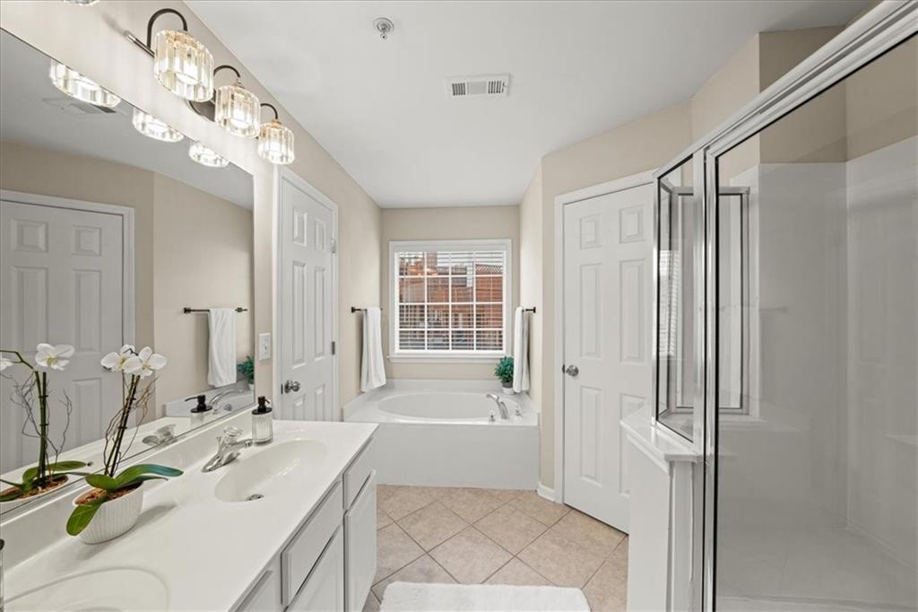 1706 Highlands View SE Unit 17