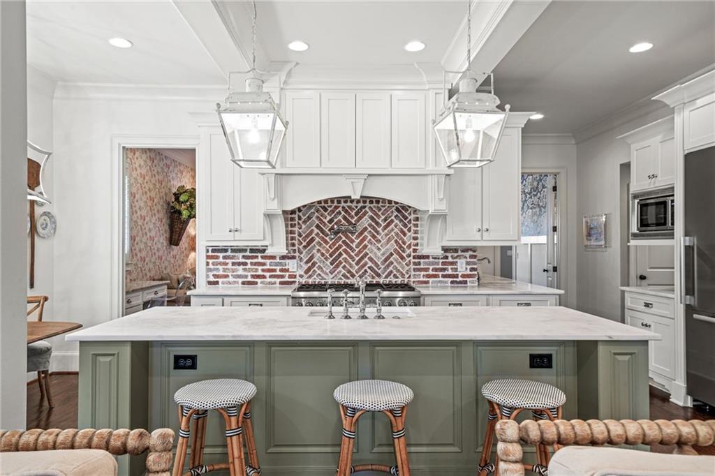 5213 Creek Walk Circle