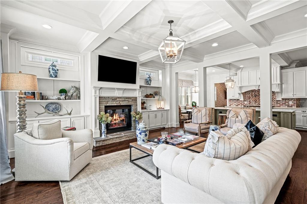 5213 Creek Walk Circle