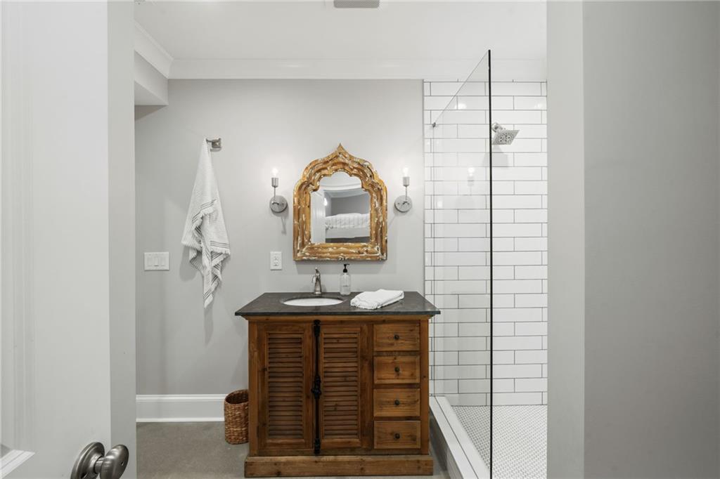 5213 Creek Walk Circle