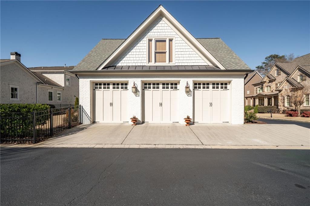 5213 Creek Walk Circle