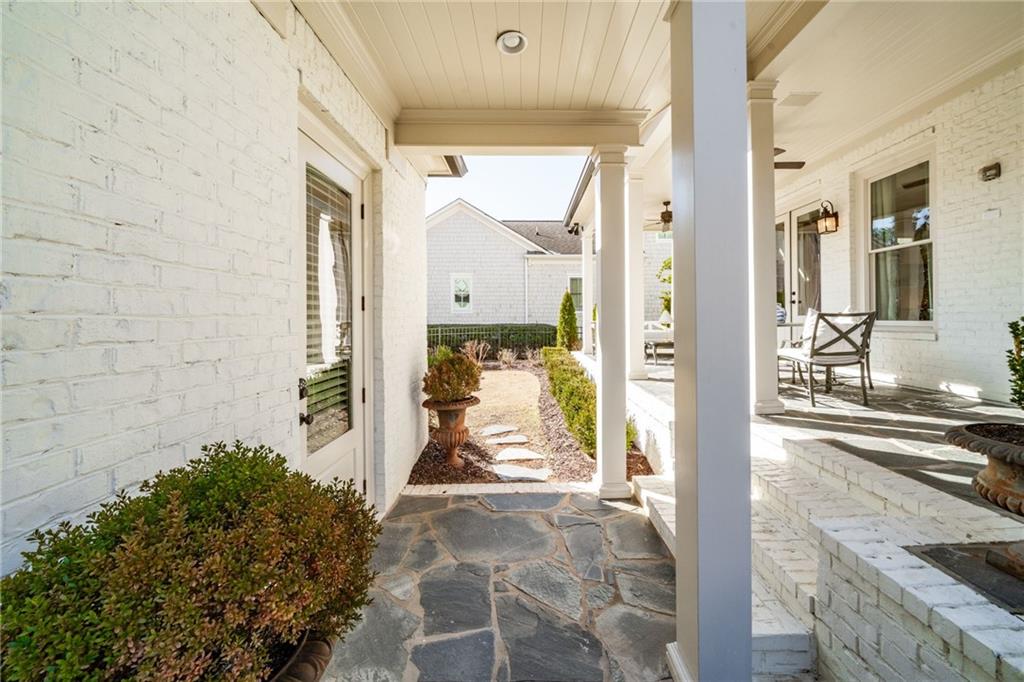 5213 Creek Walk Circle