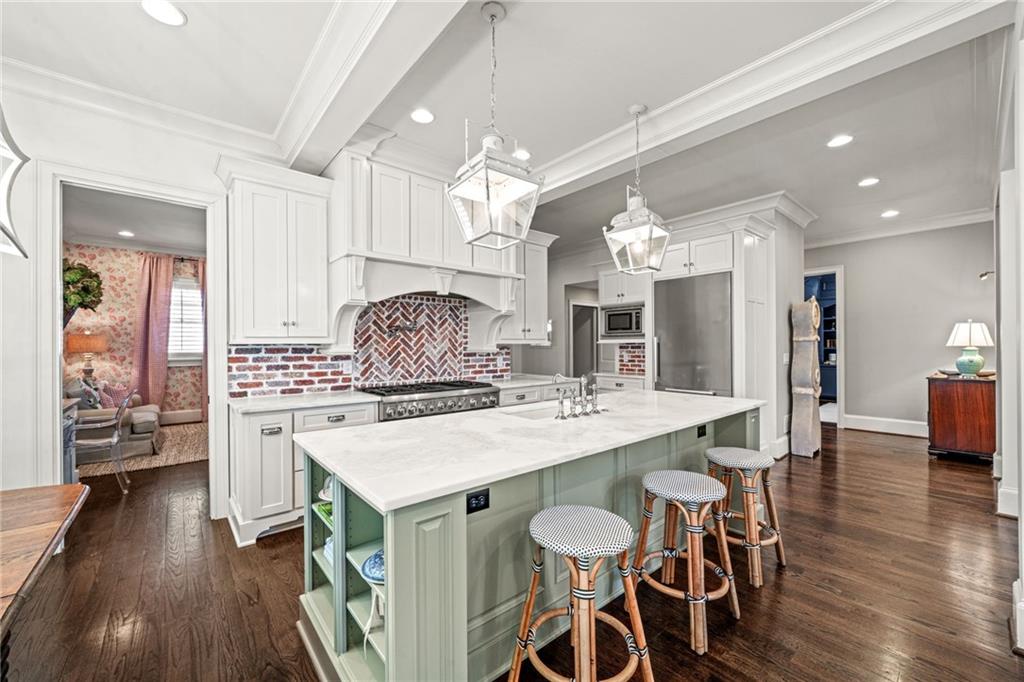 5213 Creek Walk Circle