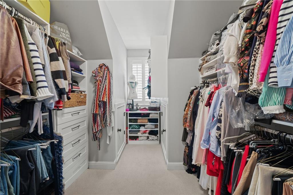 5213 Creek Walk Circle