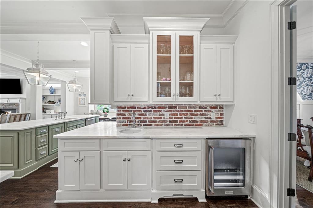 5213 Creek Walk Circle